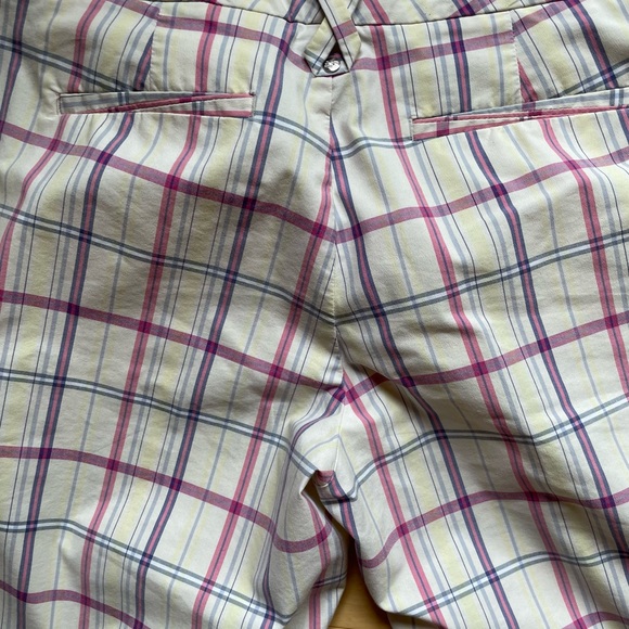 Dockers Golf Shorts - Picture 3 of 9